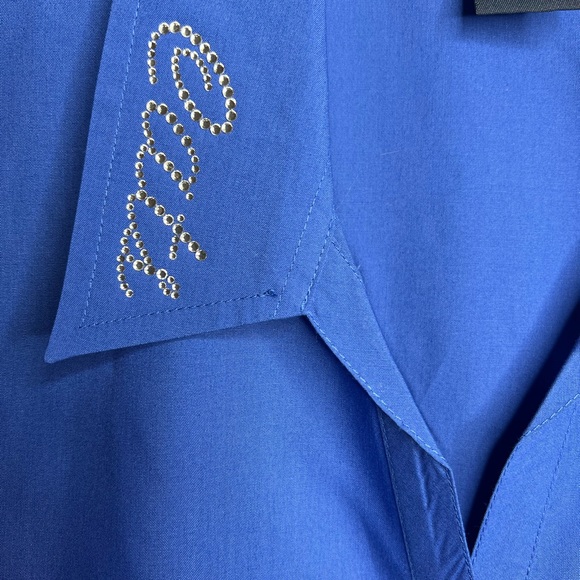 University of Kentucky Blouse with Bling Paw Print Size Medium - Picture 3 of 4